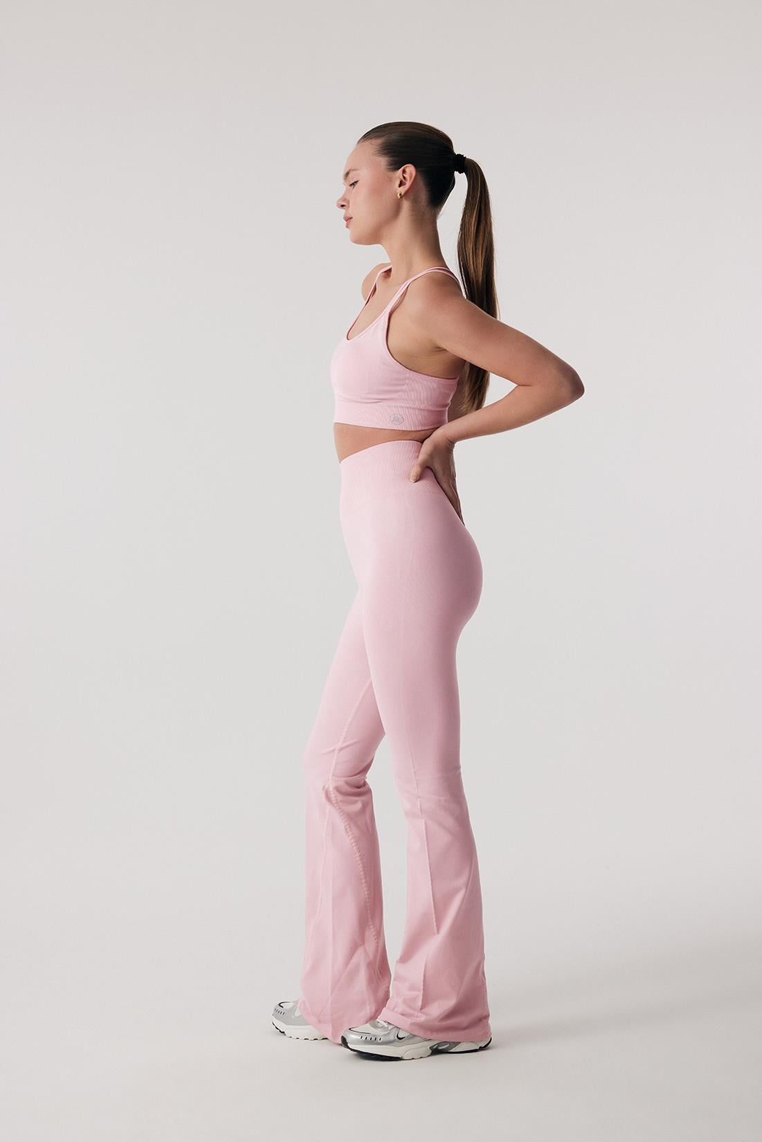 Rei Flow Flare Tayt ve Softline Bra Takım