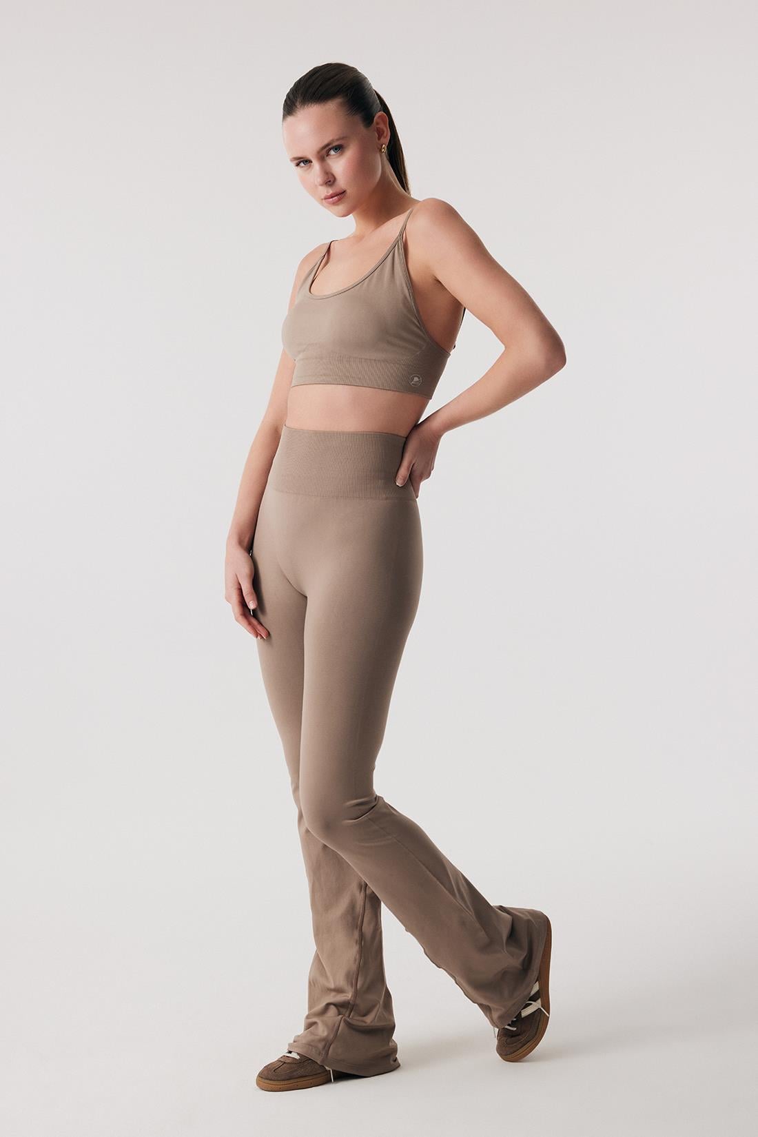 Rei Flow Flare Tayt ve Softline Bra Takım